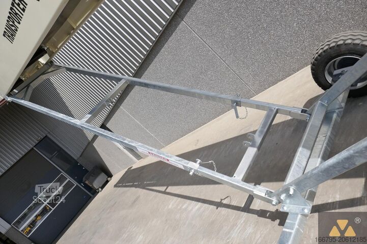 JERMENSKI TRANSPORTER Xrok Transporter 6030E