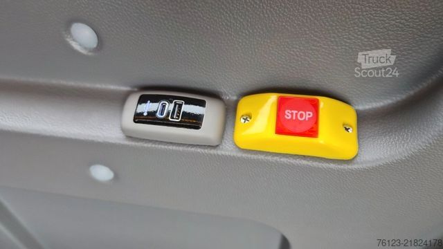 Kleinbus Opel Movano Bürgerbus Lagerfahrzeug Stock