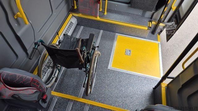 Kleinbus Opel Movano Bürgerbus Lagerfahrzeug Stock