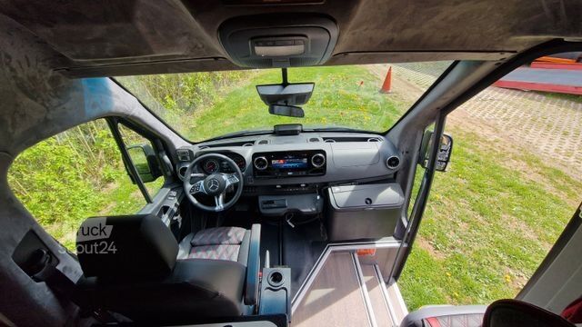 Miniautocarro MERCEDES-BENZ 519 und 517 Glasdach XXL  20 Sitze Lord Exclisiv