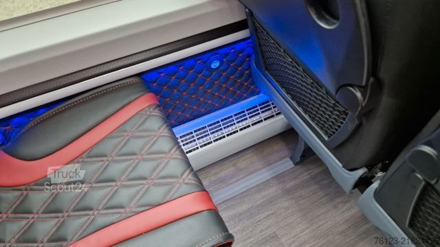 Miniautocarro MERCEDES-BENZ 519 und 517 Glasdach XXL  20 Sitze Lord Exclisiv