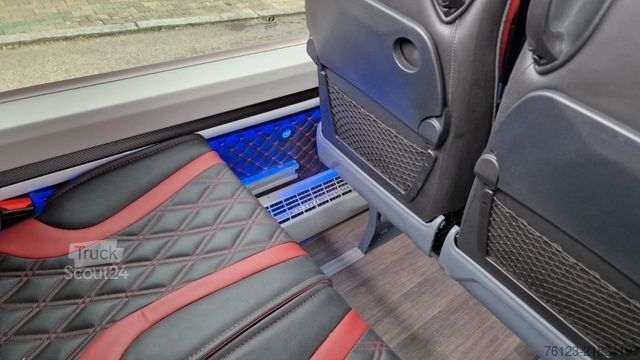 Miniautocarro MERCEDES-BENZ 519 und 517 Glasdach XXL  20 Sitze Lord Exclisiv