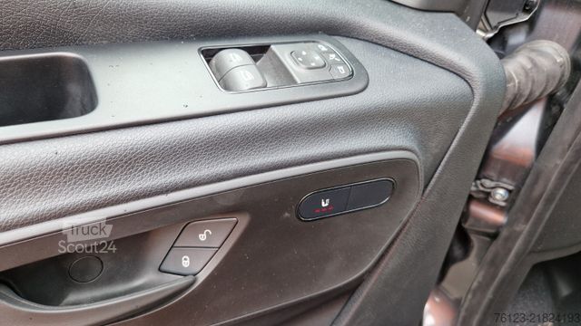 Miniautocarro MERCEDES-BENZ 519 und 517 Glasdach XXL  20 Sitze Lord Exclisiv