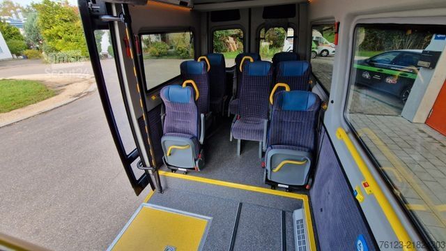 Autobús urbano MERCEDES-BENZ Bürgerbus Sprinter 907 Niederflur 9 Sitze