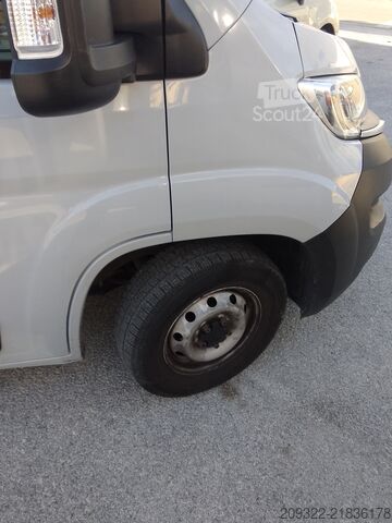 Caravana/autocaravana Fiat Ducato Weinsberg Carabus 600K | 2023 | EURO 6 | Venditore professionale
