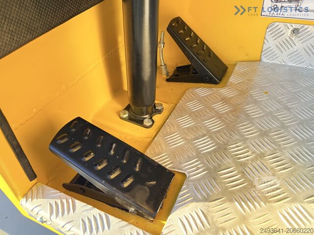 Dört yönlü forklift Combilift C3000 GAS TRIPLEX 4900 FREE LIFT CABIN