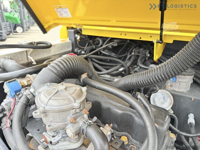 Dört yönlü forklift Combilift CB4000 TRIPLEX 5200 FREE-LIFT POSITIONER