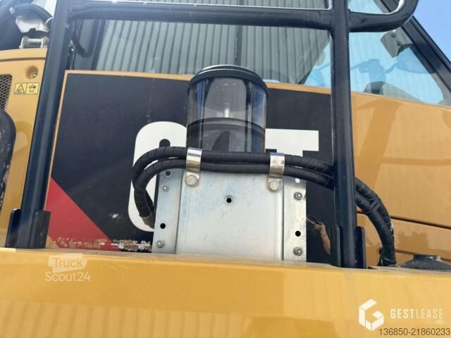 Camion-benne articulé Caterpillar 730C2