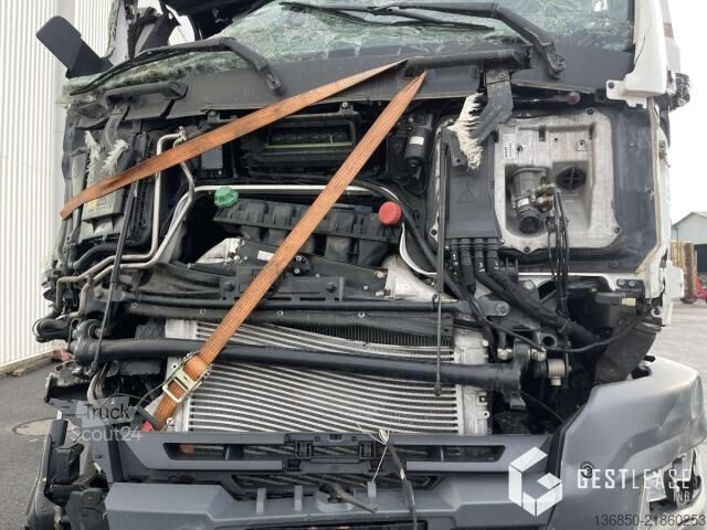 Tovornjakovo podvozje MAN 28.470