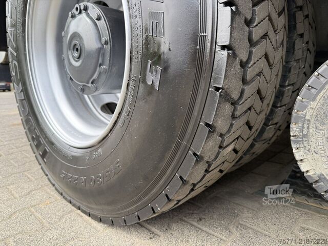 Zametacie vozidlo Mercedes-Benz AROCS 1836 4x2 EURO6 ZAMIATARKA KEHRMASCHINE NO...