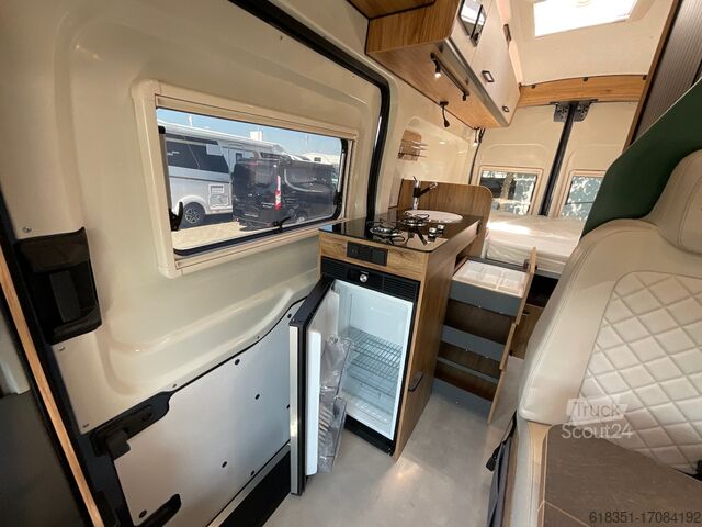 Bestelwagen KARMANN DEXTER 560 AW, Allrad, 170 PS, Fahrradträger