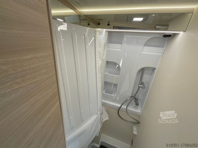 Furgoneta EURA MOBIL VAN 635 HB, Automatik, 140 PS, Hubbett, Alufelgen