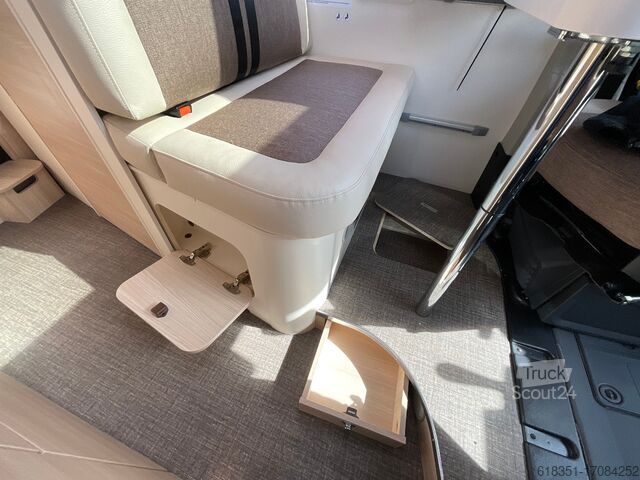 Furgoneta EURA MOBIL VAN 635 HB, Automatik, 140 PS, Hubbett, Alufelgen