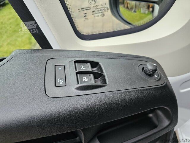 Komercijalno vozilo sa visokim krovom Fiat Ducato 35 140 L2H2 Klima Temp 260° Kamera PDC