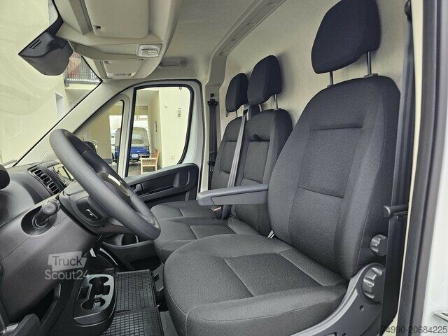 Komercijalno vozilo sa visokim krovom Fiat Ducato 35 140 L2H2 Klima Temp 260° Kamera PDC