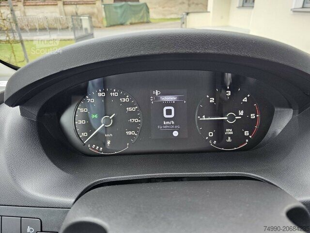 Komercijalno vozilo sa visokim krovom Fiat Ducato 35 L3H2 13m³ Klima Temp 260° Kamera PDC