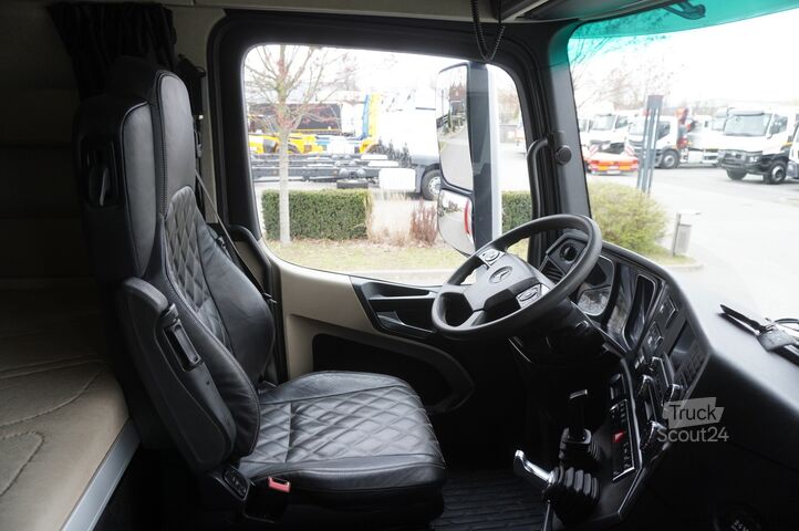 Перекидач зерна Mercedes-Benz Actros 3563 8x4 / Tipper for grain 20 t