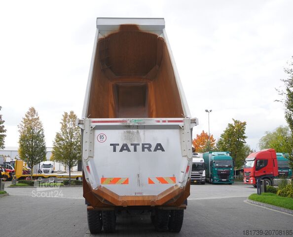 Benne Tatra Phoenix 8x8 Twin-Steer Quad/A dump truck