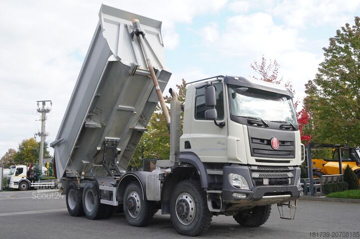 Benne Tatra Phoenix 8x8 Twin-Steer Quad/A dump truck