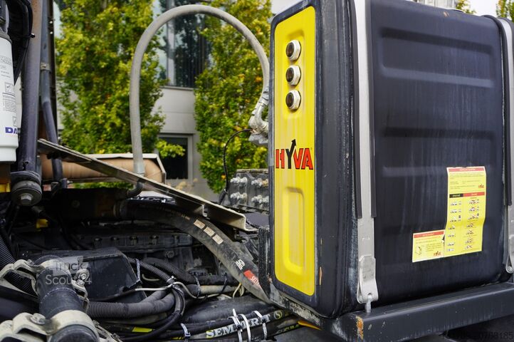 Tipper truck Tatra Phoenix 8x8 Twin-Steer Quad/A dump truck