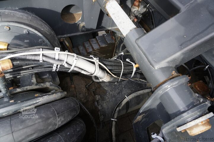 Tipper truck Tatra Phoenix 8x8 Twin-Steer Quad/A dump truck