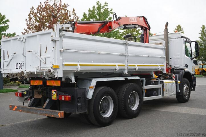 τριμερής ανατροπέας Mercedes-Benz Arocs 2636 / 6x4 / HDS Fassi / 3-Way Tip