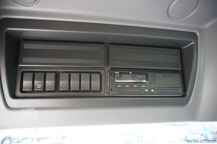 Konteineru kuģis DAF LF 55.220 GUIMA DAF LF 55.220 Skip loader GUIMA PALFINGER