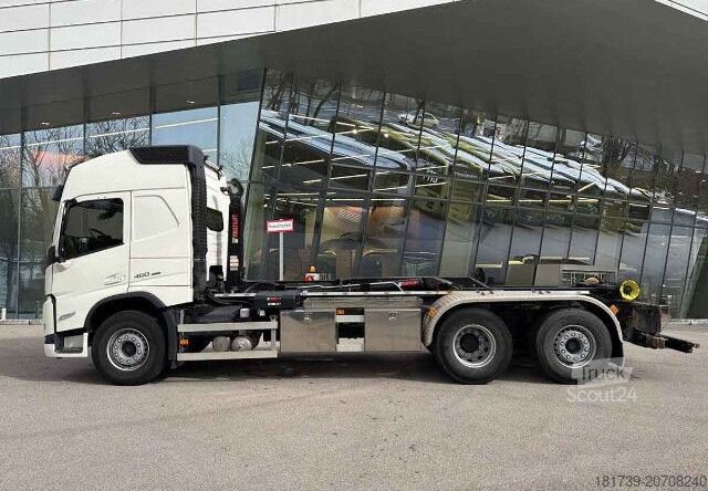 Camion con gancio Volvo FM 460 6X2*4 / HIAB ULT21S61 hooklift
