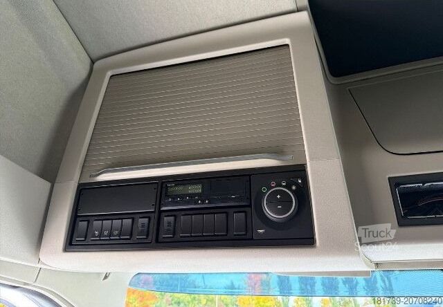 Camion con gancio Volvo FM 460 6X2*4 / HIAB ULT21S61 hooklift