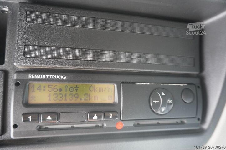 Kühlwagen Renault D12 / Lamberet refrigerated truck / lift