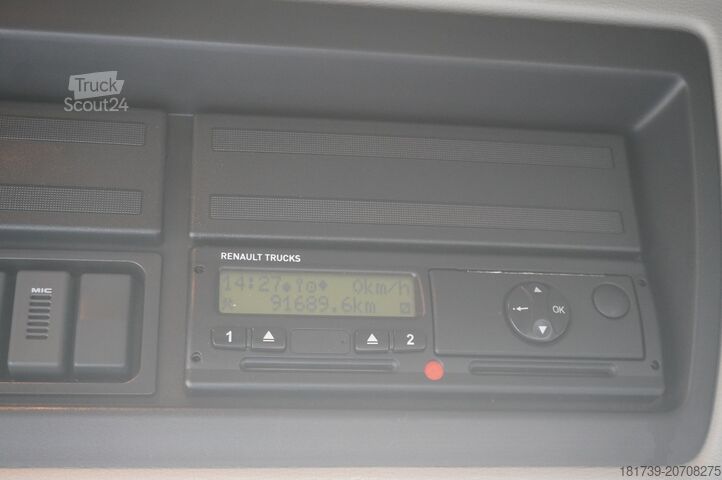 Kühlwagen mit Hakenlift Renault D13 / 90 tho km !!! / Meat hooks