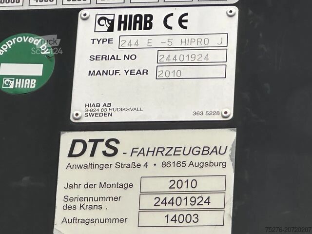 Crane truck Iveco Trakker 410 4x4 Hiab 244-5 + Fly jib , winch 12...