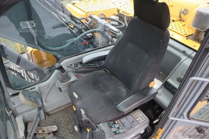 Гусеничный экскаватор Volvo EC210 BLC | EC210BLC | QUICK COUPLER