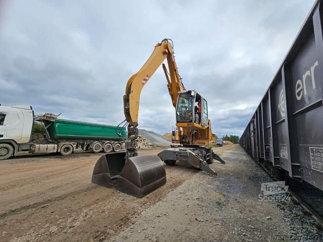 Riteņu ekskavators LIEBHERR A 904-2 C Litronic mit fahrbarer  Kabine, Klima