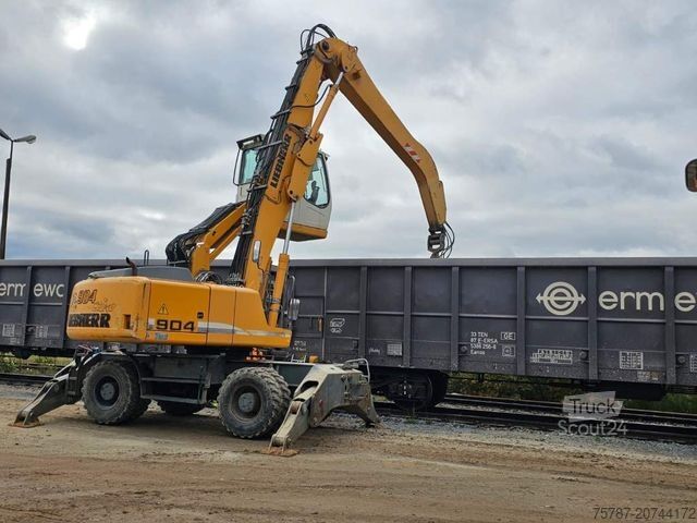 Riteņu ekskavators LIEBHERR A 904-2 C Litronic mit fahrbarer  Kabine, Klima