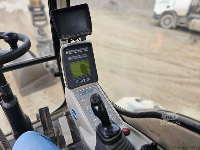 Riteņu ekskavators LIEBHERR A 904-2 C Litronic mit fahrbarer  Kabine, Klima
