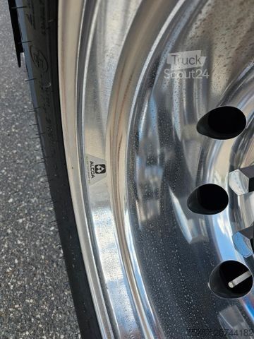 Standard dragbil VOLVO Volvo 460 neues Modell, full Option, 2 Kreis Hyd