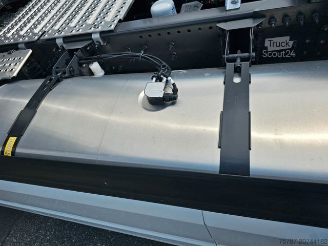 Standard dragbil VOLVO Volvo 460 neues Modell, full Option, 2 Kreis Hyd