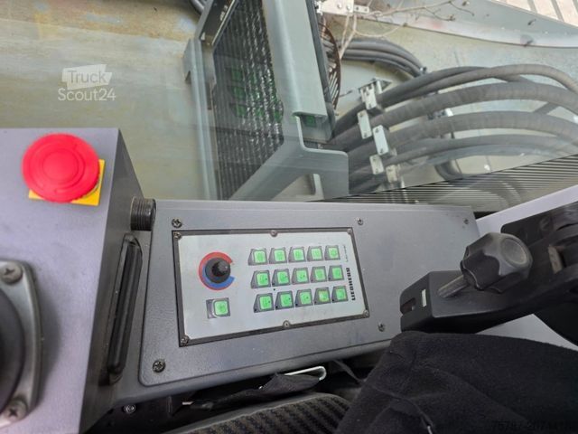 Containerstapler Liebeherr LRS V 645 Reachstacker/ Contlader