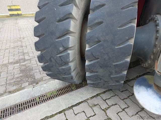 Containerstapler Liebeherr LRS V 645 Reachstacker/ Contlader