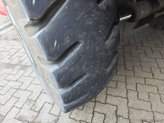 Containerstapler Liebeherr LRS V 645 Reachstacker/ Contlader