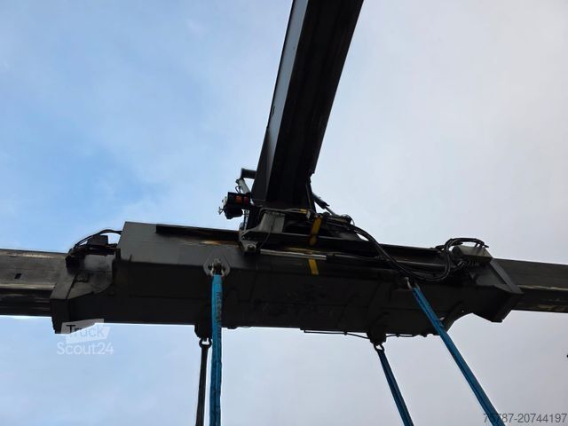 Οι υπολοιποι LIEBHERR LRS V645 Reachstacker/ Containerlader