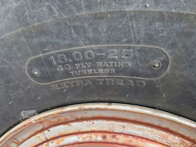 Andre LIEBHERR LRS V645 Reachstacker/ Containerlader