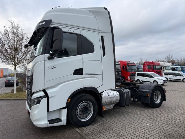 Standard trækkerunit IVECO S-Wax 480/Intarder/Hydraulik/Navi/Spoiler/EURO6D