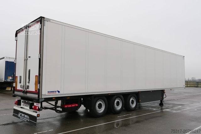 Kylsläpvagn SCHMITZ CARGOBULL SKO 24/CARRIER 1550/DOPPELSTOCK/BLUMEN 258tsd km