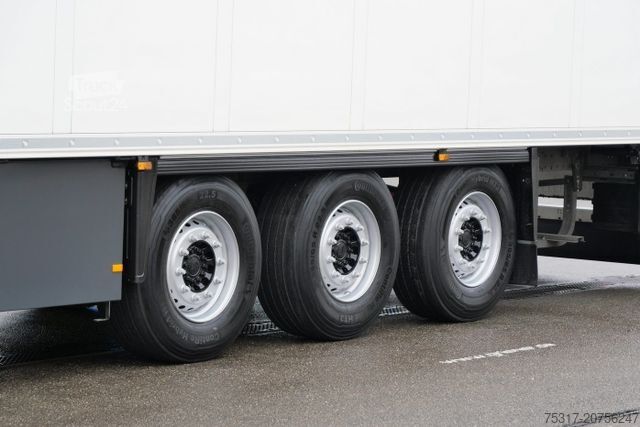 Kylsläpvagn SCHMITZ CARGOBULL SKO 24/CARRIER 1550/DOPPELSTOCK/BLUMEN 258tsd km