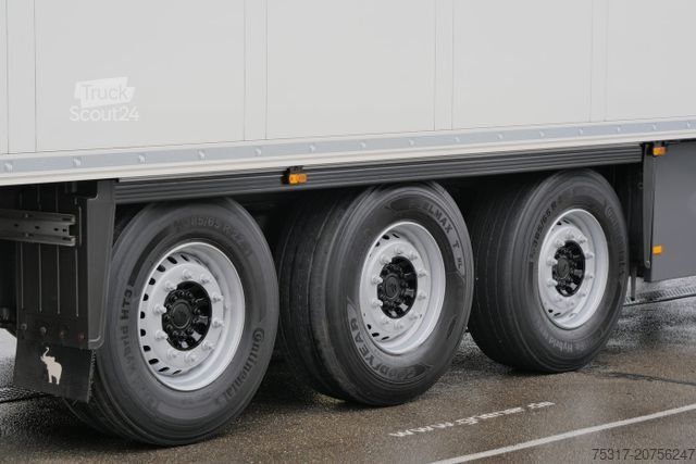Kylsläpvagn SCHMITZ CARGOBULL SKO 24/CARRIER 1550/DOPPELSTOCK/BLUMEN 258tsd km