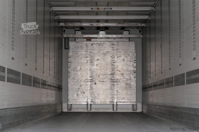 Kylsläpvagn SCHMITZ CARGOBULL SKO 24/CARRIER 1550/DOPPELSTOCK/BLUMEN 258tsd km