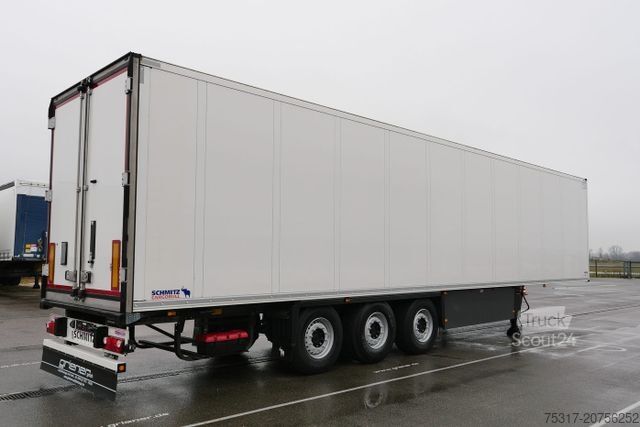 Kylsläpvagn SCHMITZ CARGOBULL SKO 24/CARRIER 1550/DOPPELSTOCK/BLUMEN 258tsd km