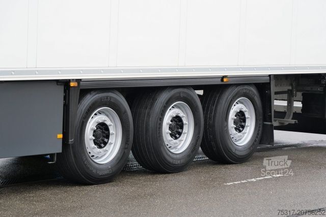 Kylsläpvagn SCHMITZ CARGOBULL SKO 24/CARRIER 1550/DOPPELSTOCK/BLUMEN 258tsd km